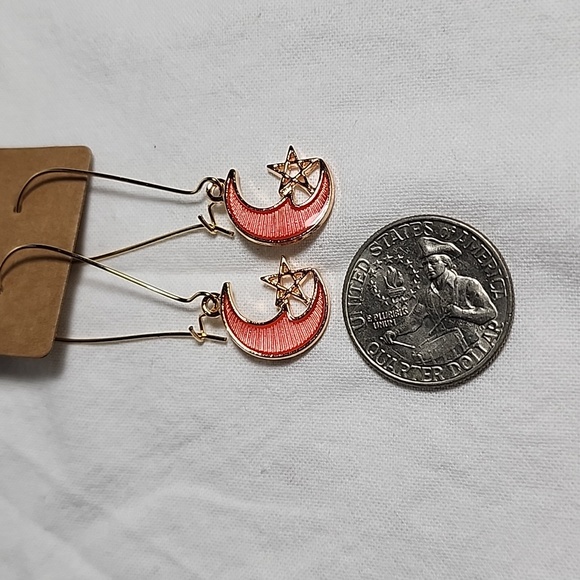 Pink and Gold‎ Moon Star Earrings - Picture 4 of 5